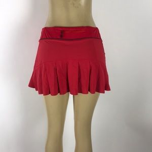 Lululemon women’s red Skort skirt size 6